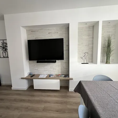 Mary Apartment