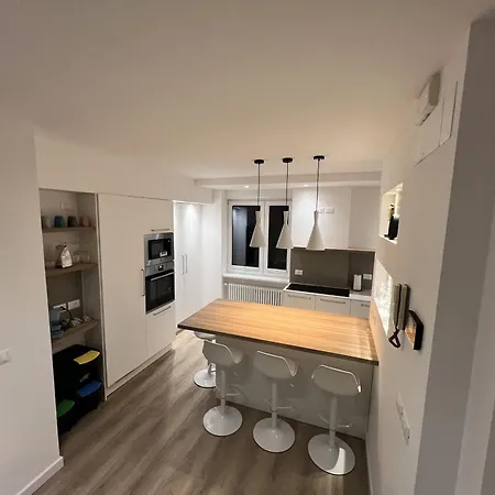 Mary Apartment